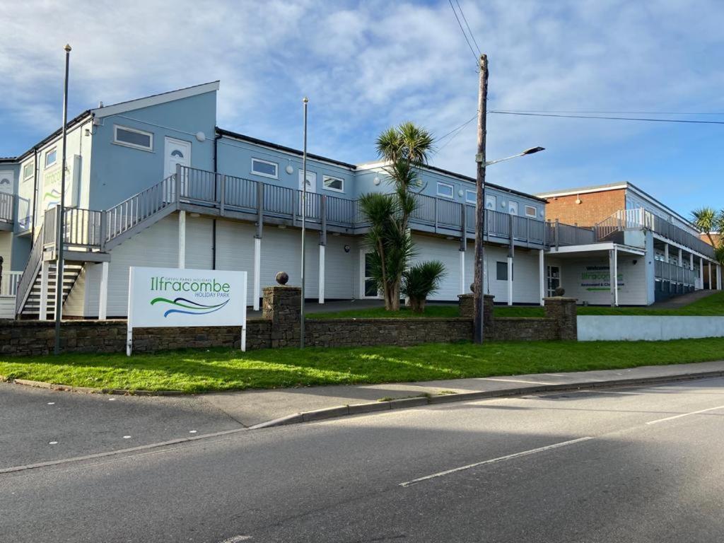 Ilfracombe Apartments Екстер'єр фото